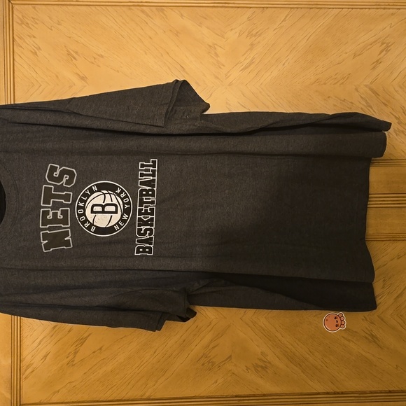 NBA STORE Brooklyn Nets Basketball Tee Shirt - Picture 3 of 7